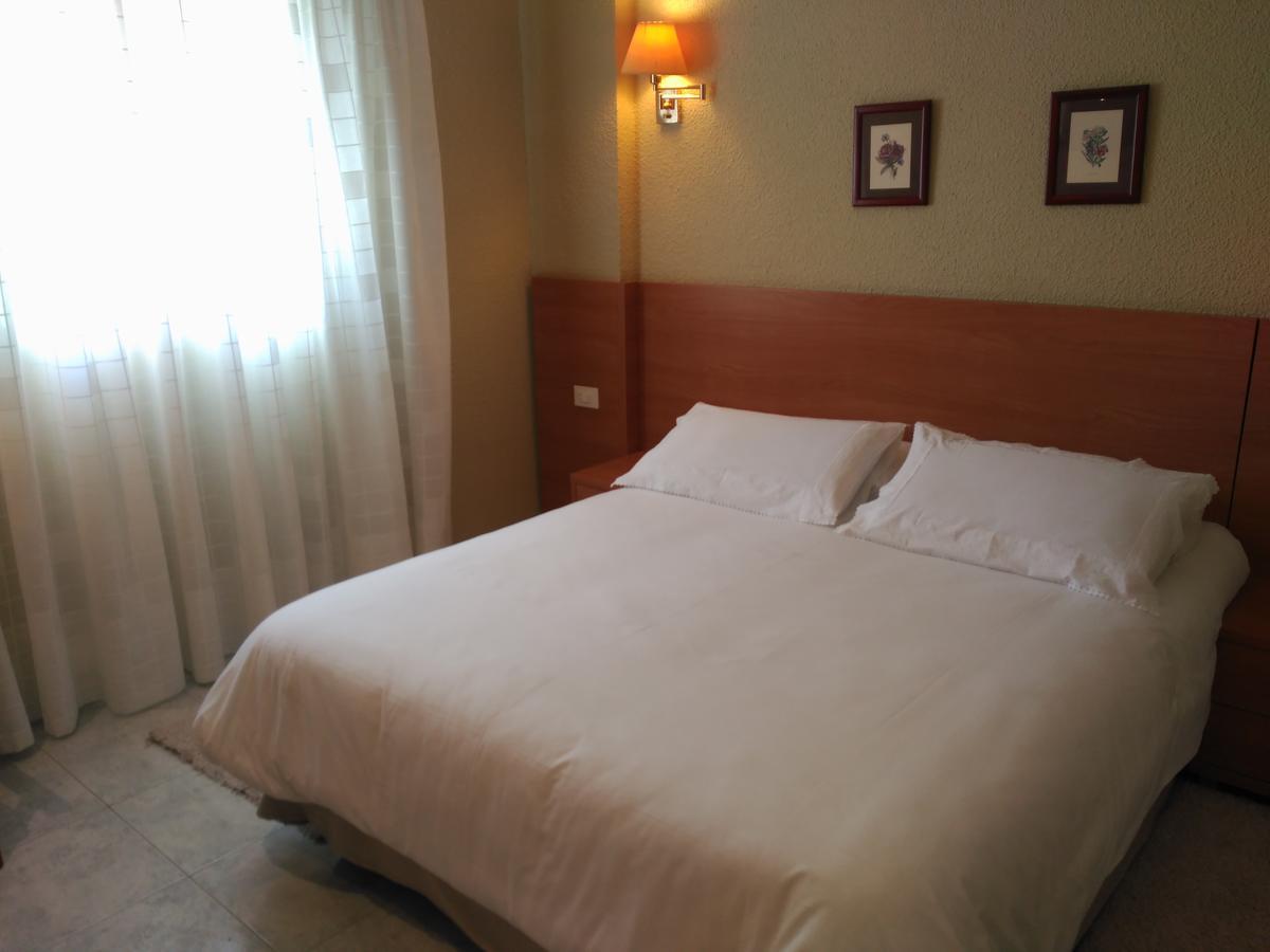 Casa Ovidio Guest House มอนตาเนคอส ภายนอก รูปภาพ